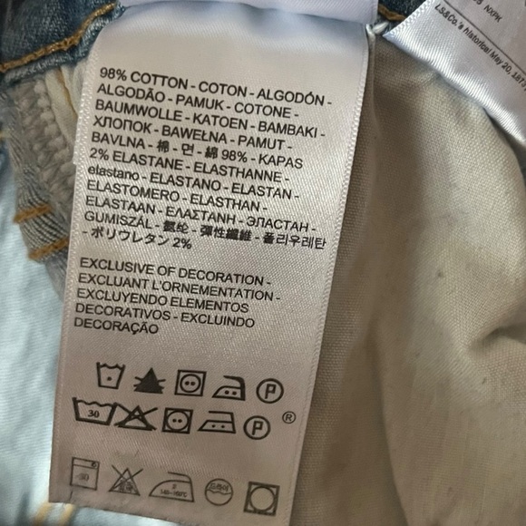 Levi’s Wedgie Straight Jeans Oxnard Haze Size 28 High Rise Distressed - Picture 15 of 16